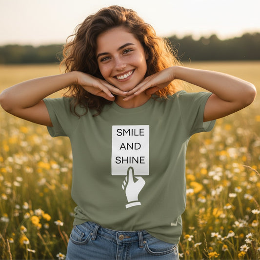 Comfy Loose Fit T-shirt - Smile and shine