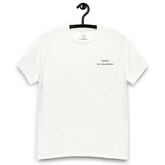 Comfy Loose Fit T-shirt - I prefer my own presence (broderi)